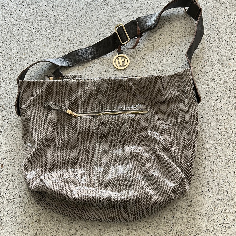 Charmes large snakeskin pattern bag